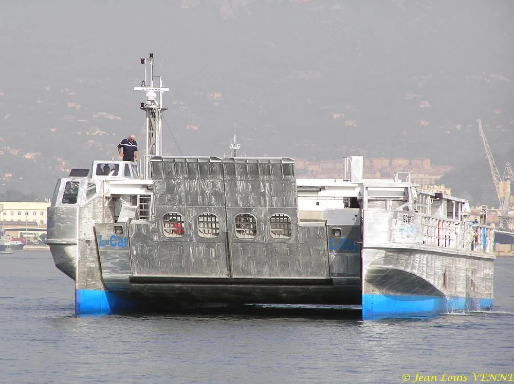 Le nouveau catamaran de débarquement de la CNIM