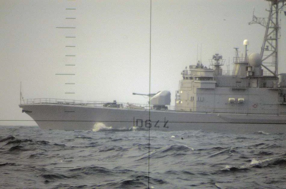 La frégate Primauguet vu du SNA Rubis