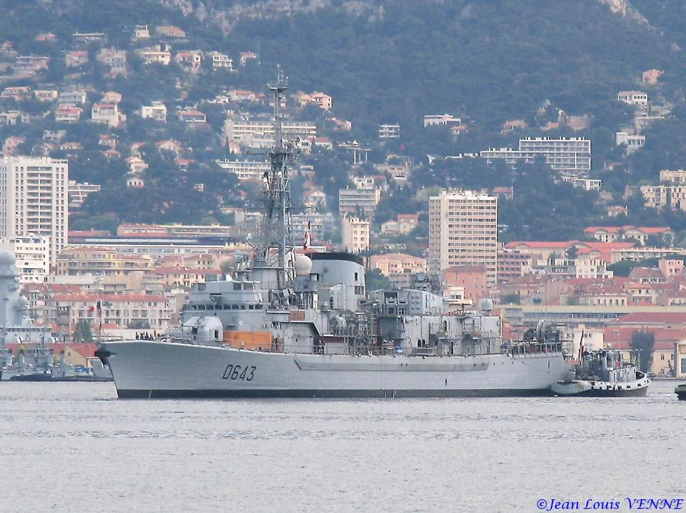 Le Jean de Vienne sort de bassin