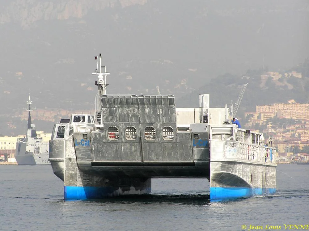 Le nouveau catamaran de débarquement de la CNIM