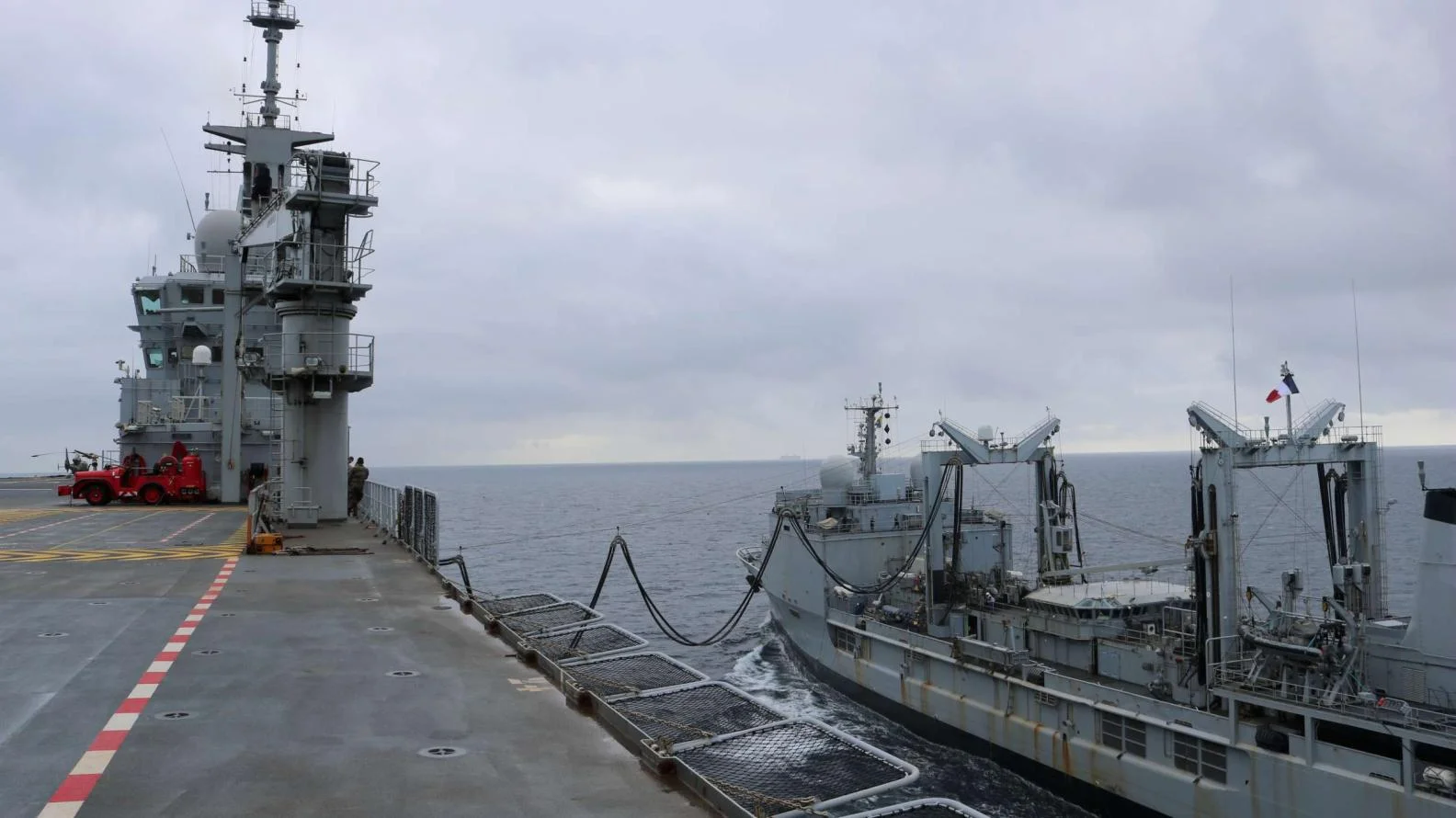 Le Tonnerre se ravitaille auprès de la Marne