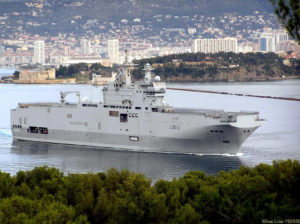 Le BPC Mistral appareille pour la Russie