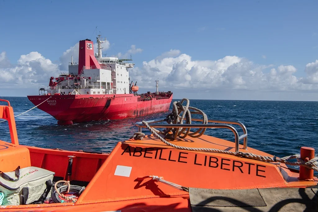 La coque à la dérive