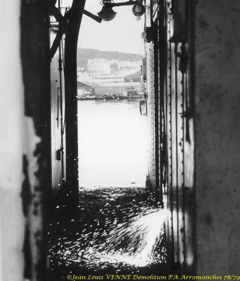 Démolition de l'Arromanches