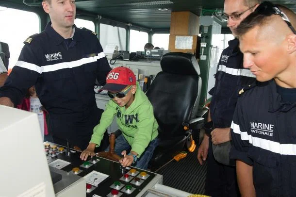 Le patrouilleur Flamant réalise le rêve de 3 enfants malades
