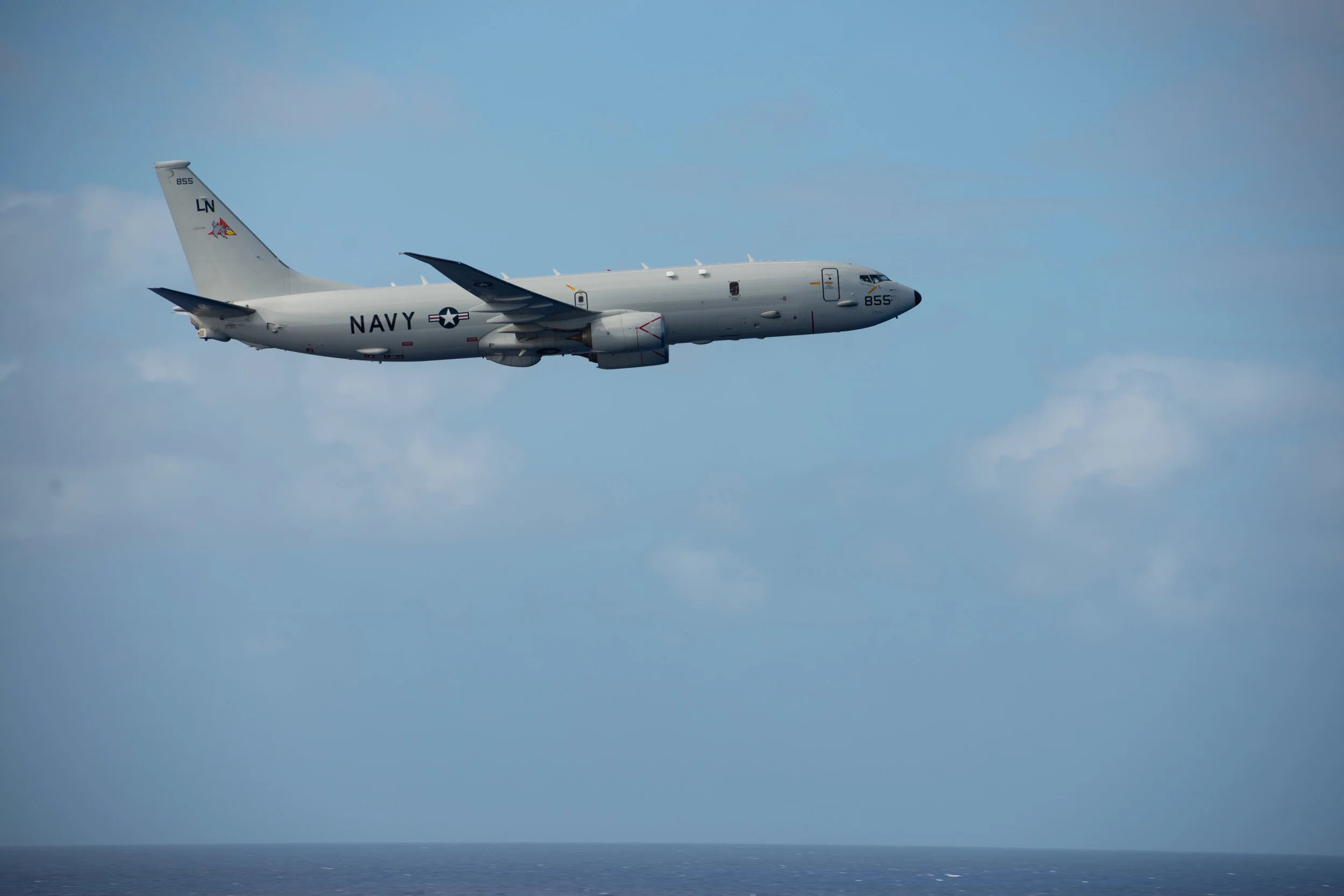 Un avion de patrouille maritime P-8A Poseidon de l'US Navy