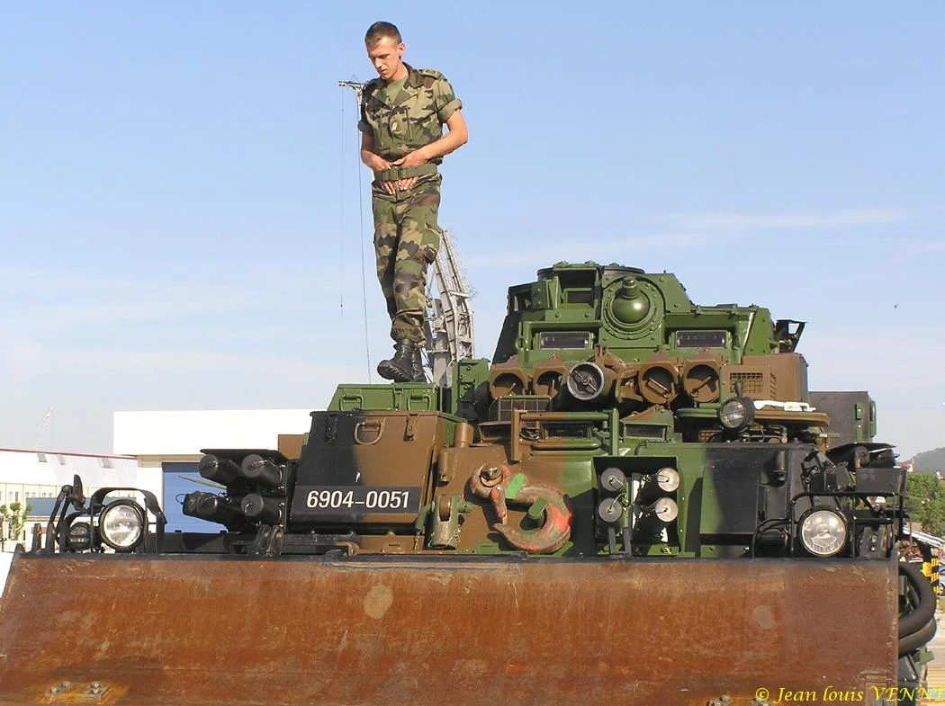 Le conducteur de l'Engin Blindé du Génie