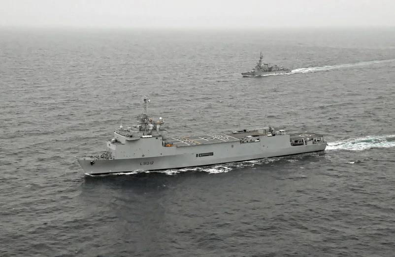 Le Siroco et une frégate ASM participent à SARMENT 09