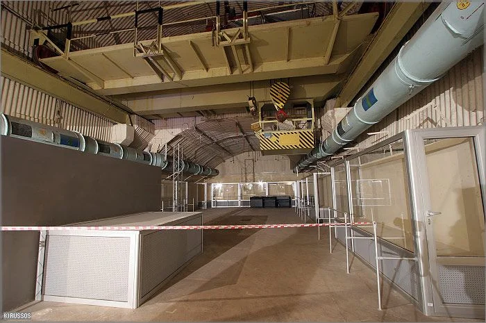 Local de préparation des armes (torpilles et missiles).