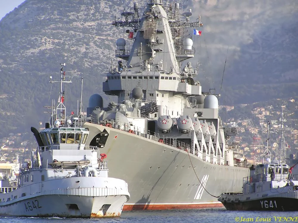 Arrivée Ã  toulon du croiseur Russe Moskva