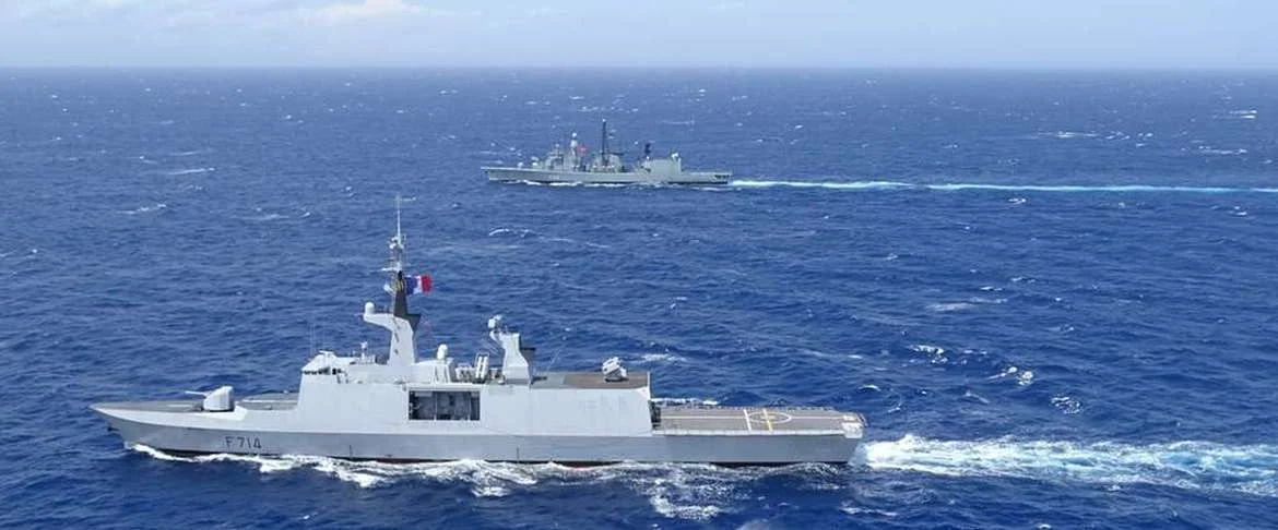 La frégate Guépratte et le Karlsruhe