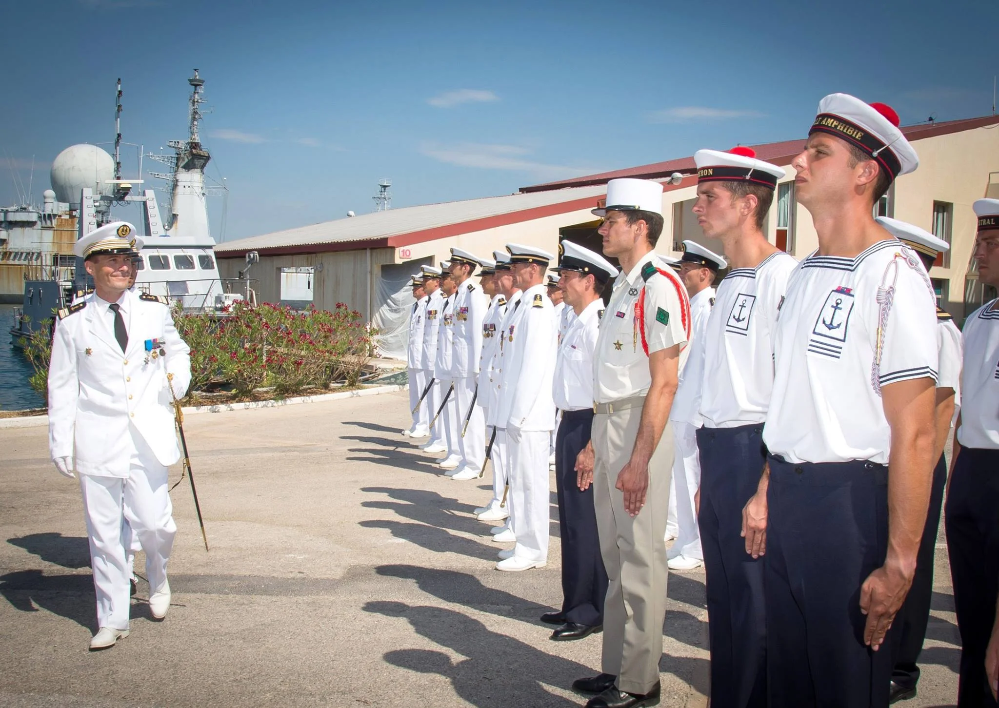 Le capitaine de frégate Tanguy Durand, nouveau commandant de l'école de plongée