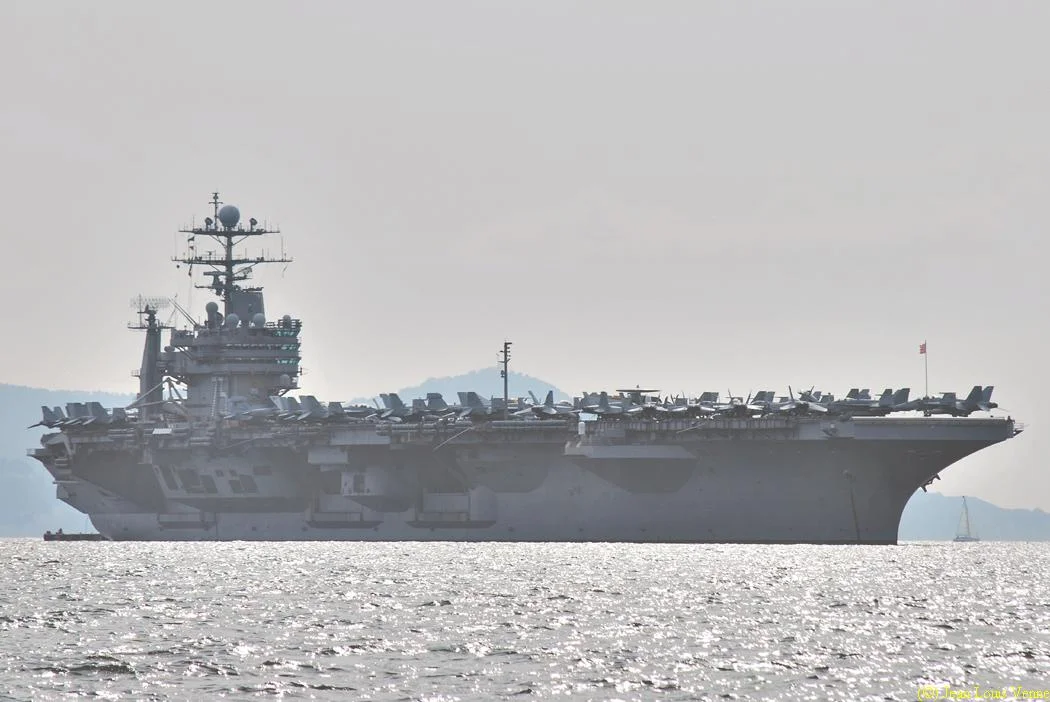 Le porte-avions USS Harry Truman