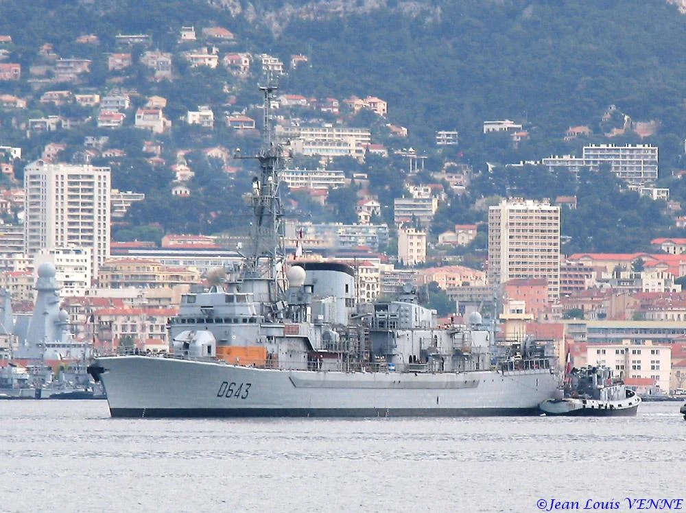 Le Jean de Vienne sort de bassin