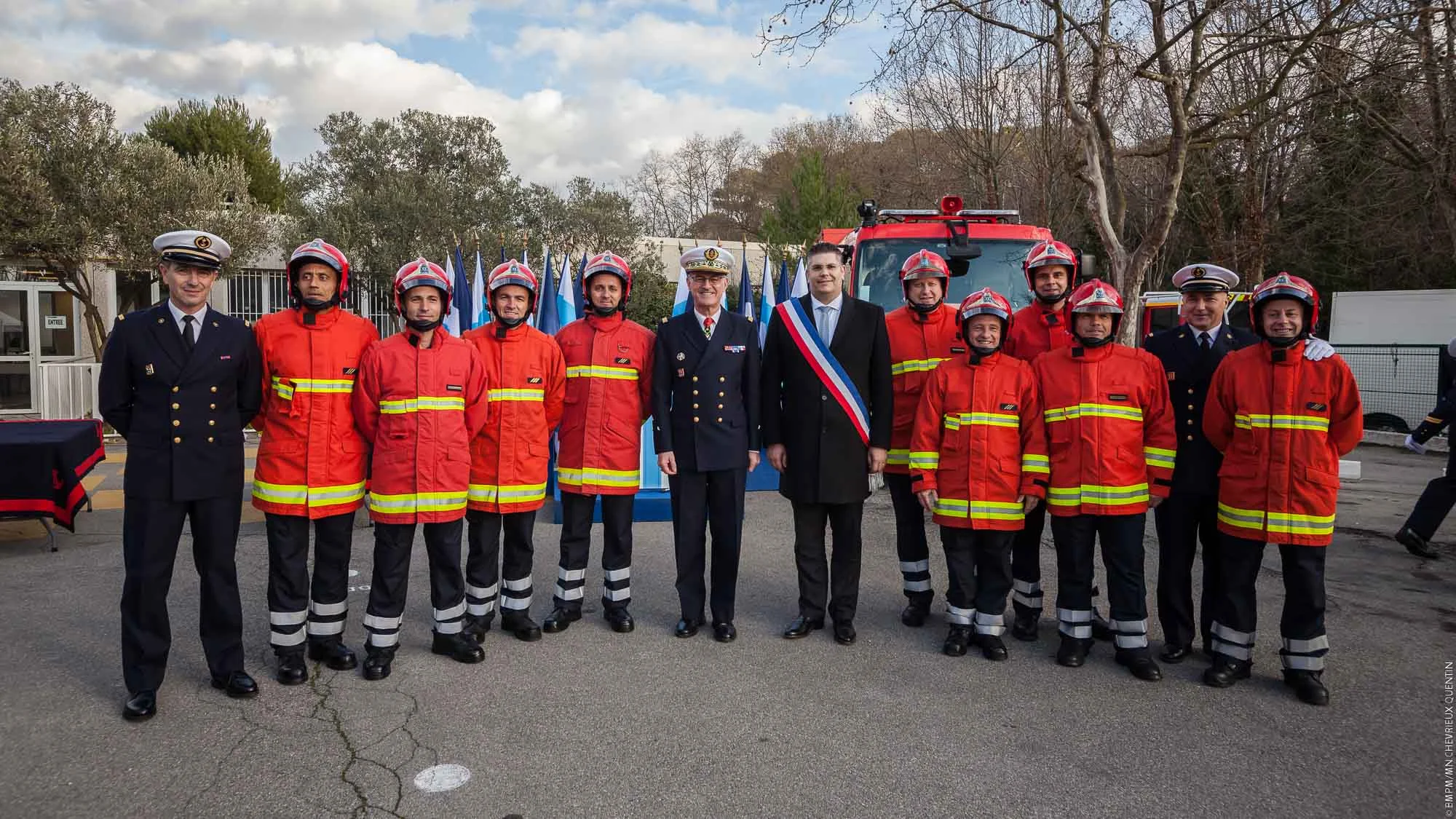 Remise d’étoiles et de casques à l’Ecole des marins-pompiers de Marseille