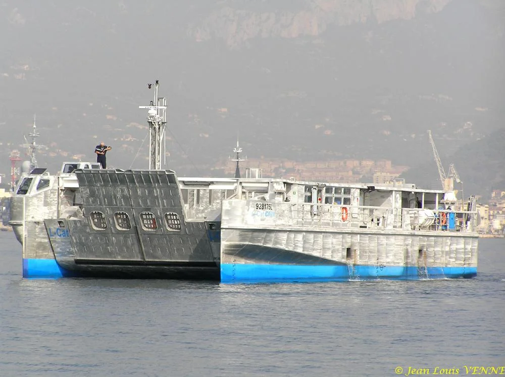 Le nouveau catamaran de débarquement de la CNIM