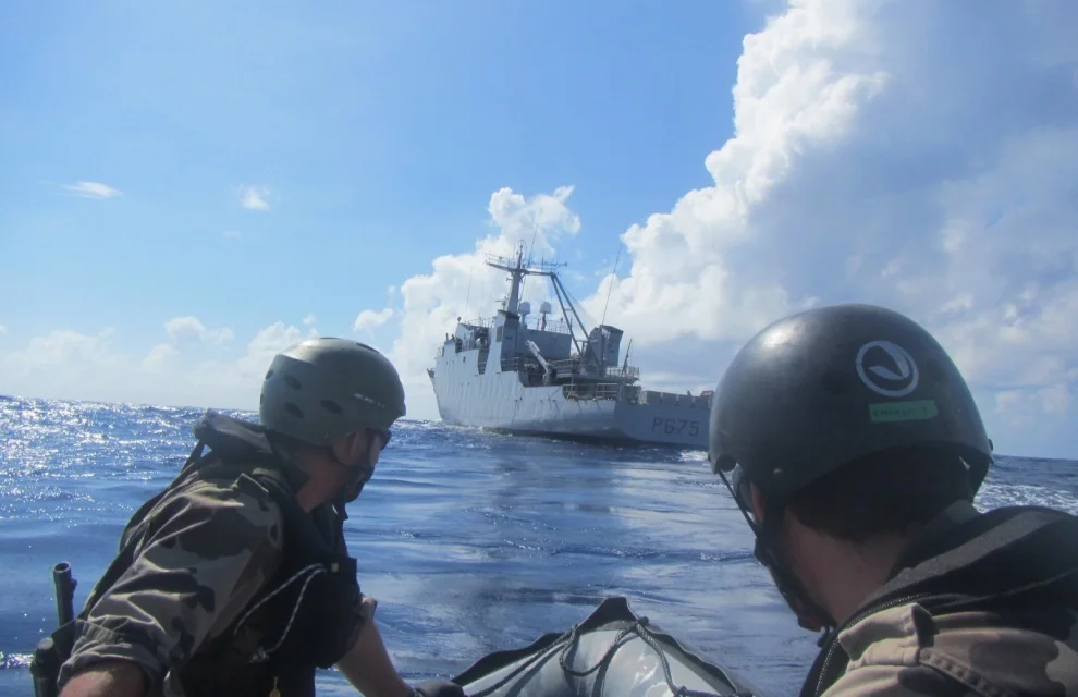 Le patrouilleur Arago participe à une opération régionale de police des pêches dans le Pacifique Sud