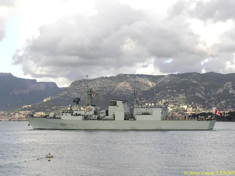 Arrivée à Toulon de la frégate canadienne Ville de Québec