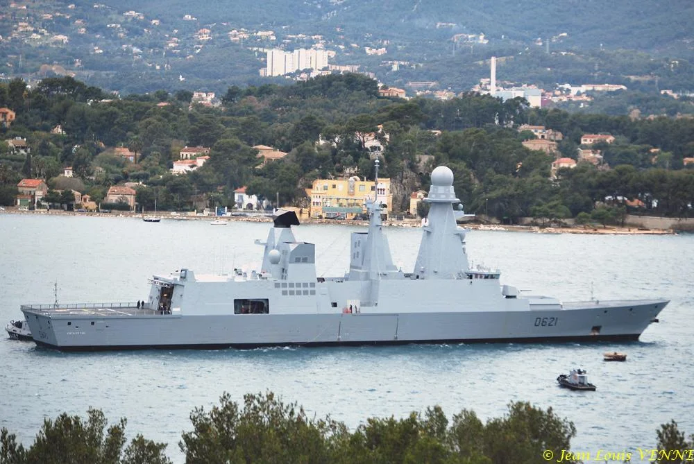 Le Chevalier Paul au moullage dans la baie du Lazaret
