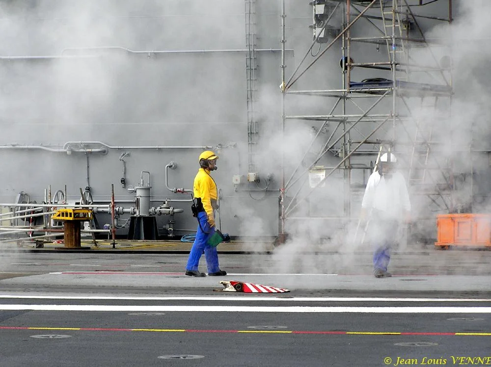 Essais des catapultes du Charles de Gaulle