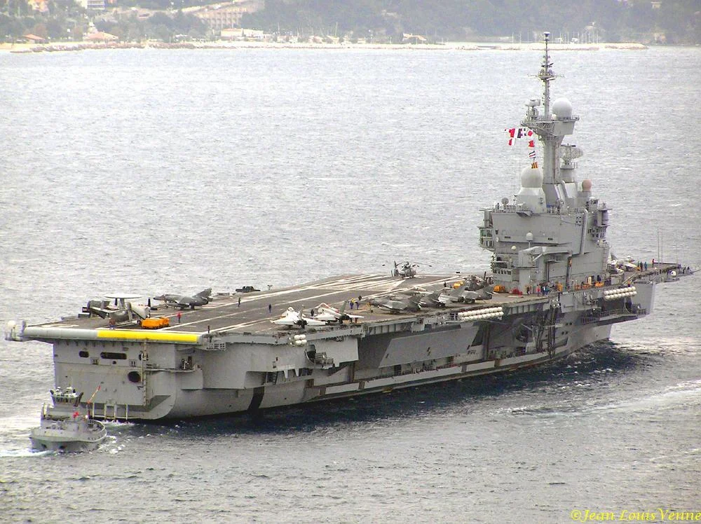 Sortie des familles du Charles de Gaulle