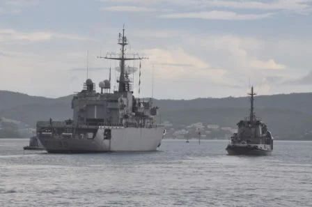 La frégate Germinal appareille pour une mission lointaine