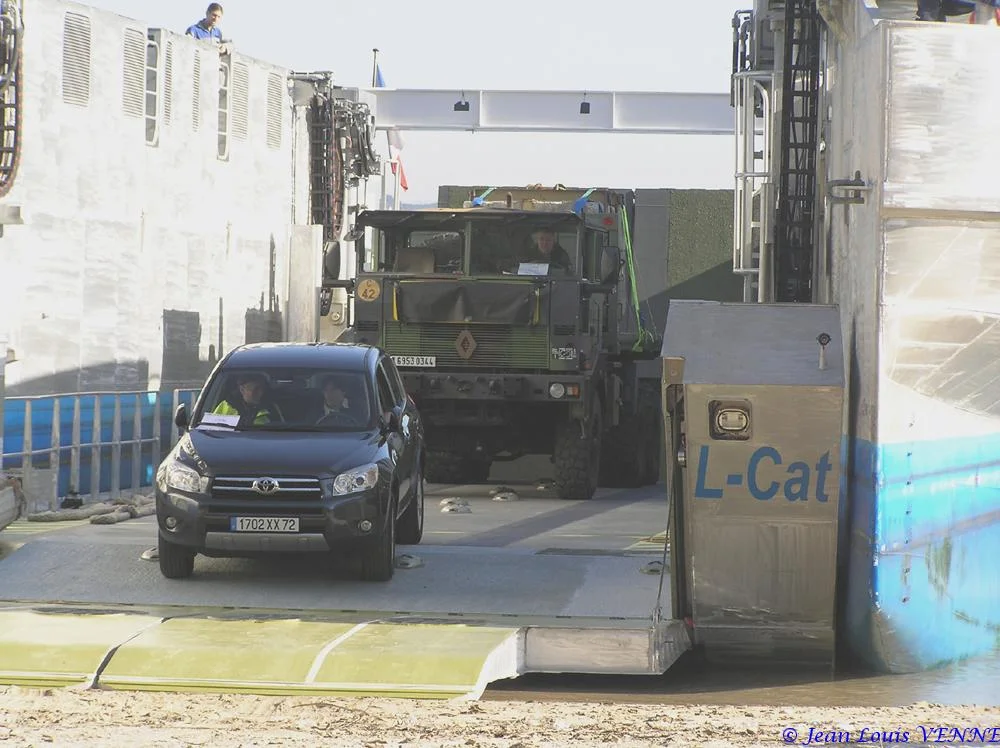 Premier plageage du L-CAT avec matériel roulant