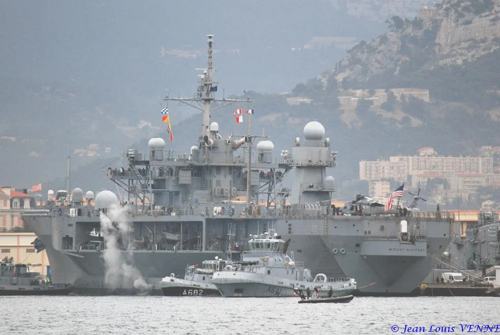 Départ de Toulon de l’USS Whitney