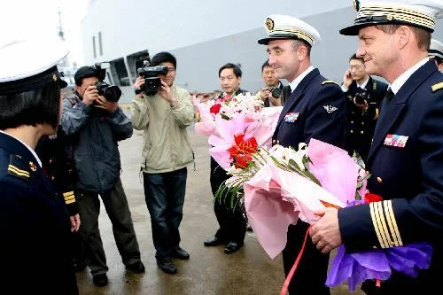 Accueil par les autorités Chinoises