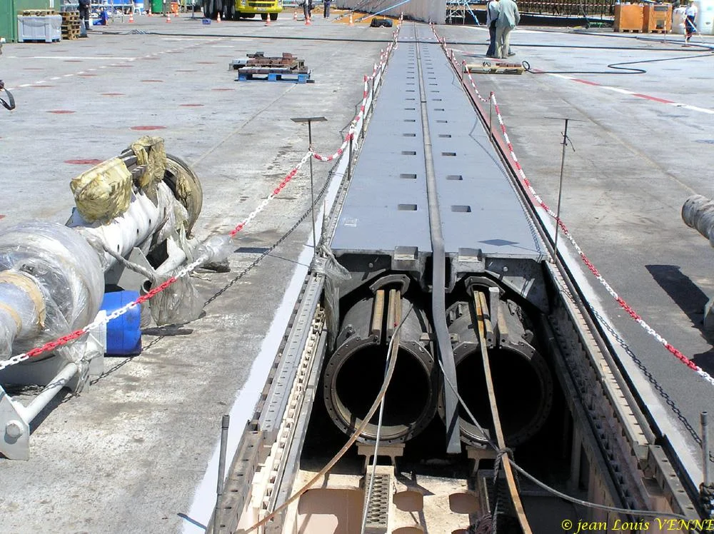 Les 2 pistons de la catapulte