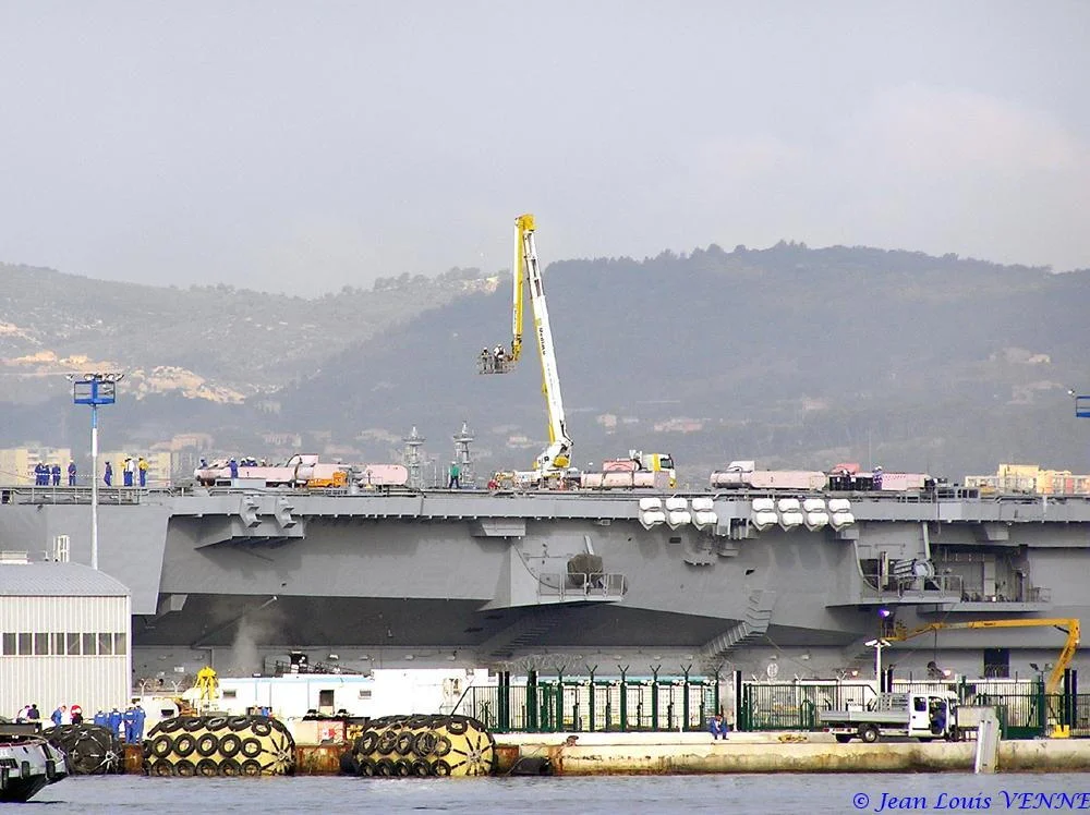 Essais des catapultes du Charles de Gaulle