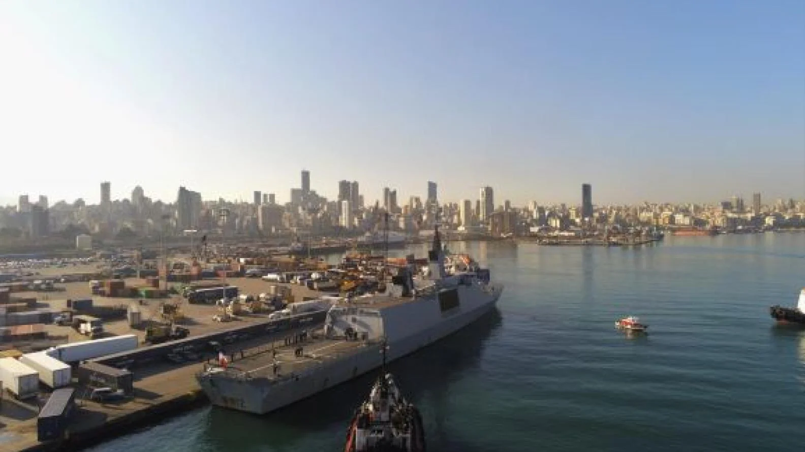 La frégate Courbet en escale à Beyrouth