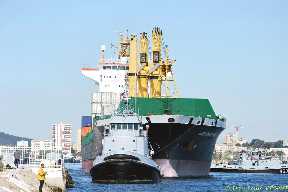 Arrivée à Toulon du porte-conteneurs Magallanes