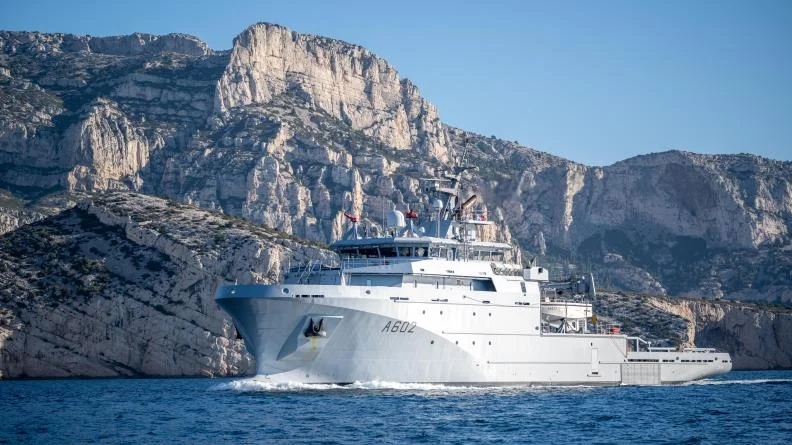 Le BSAM Loire devant les calanques de Marseille