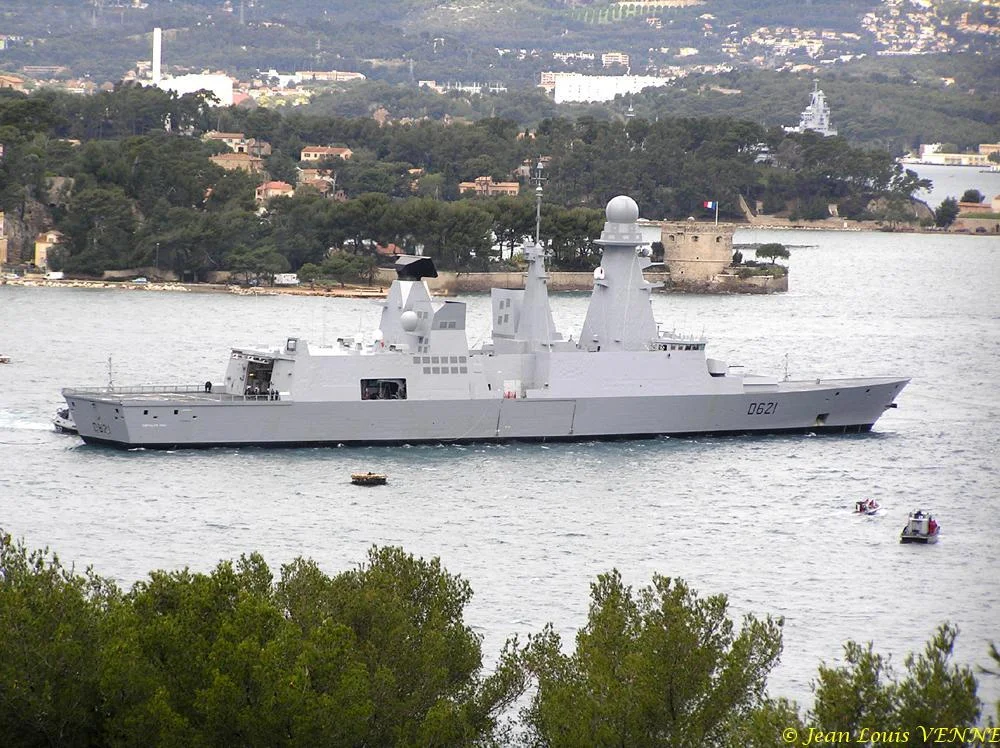 Le Chevalier Paul au moullage dans la baie du Lazaret