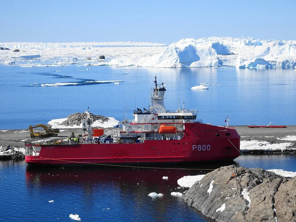 Le patrouilleur polaire L’Astrolabe