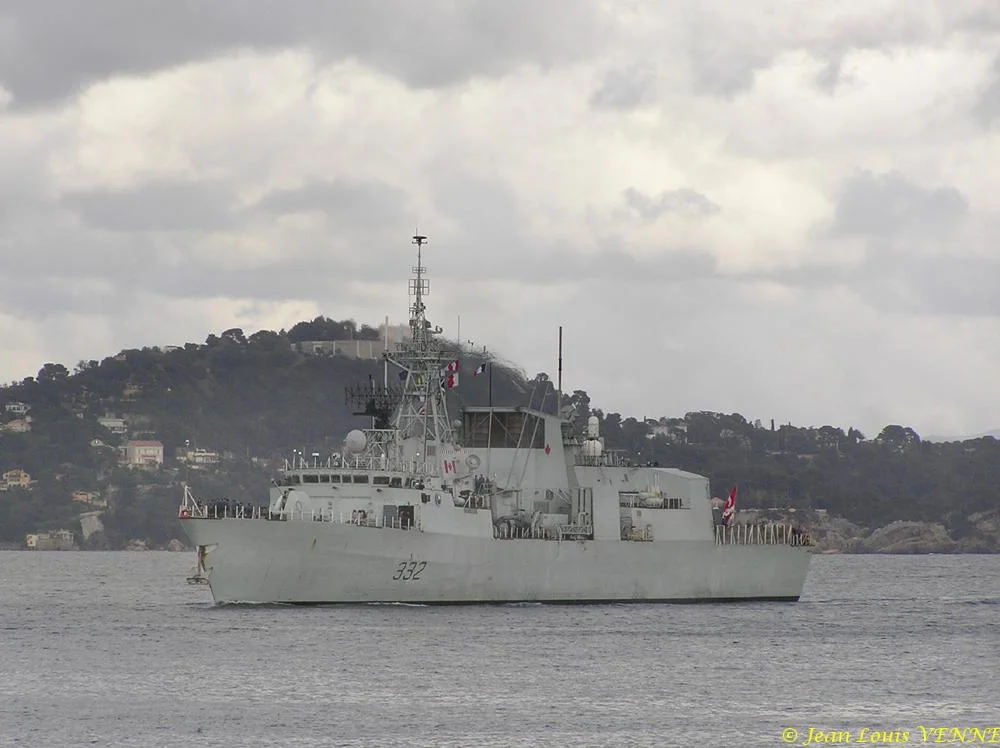 Arrivée à Toulon de la frégate canadienne Ville de Québec