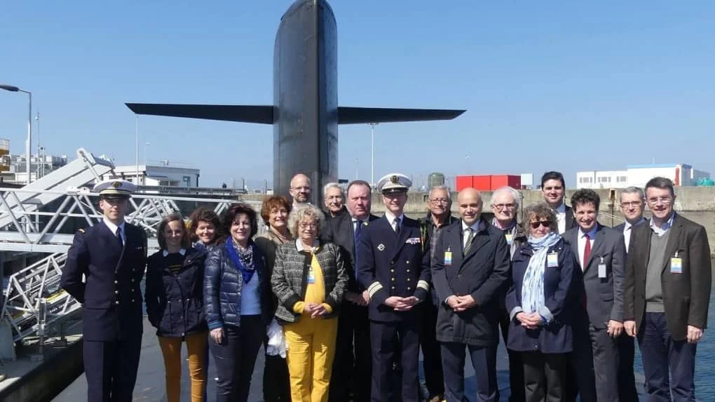 La délégation du département sur le pont du Terrible
