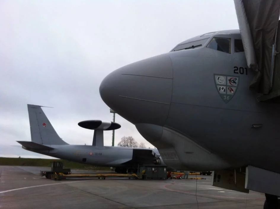 Un E-3F AWACS