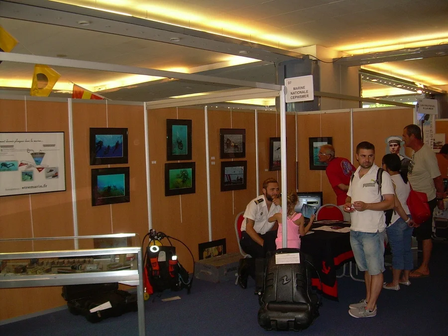 Le stand marine nationale au Festival international du monde sous-marin et du patrimoine marin d’Hyères