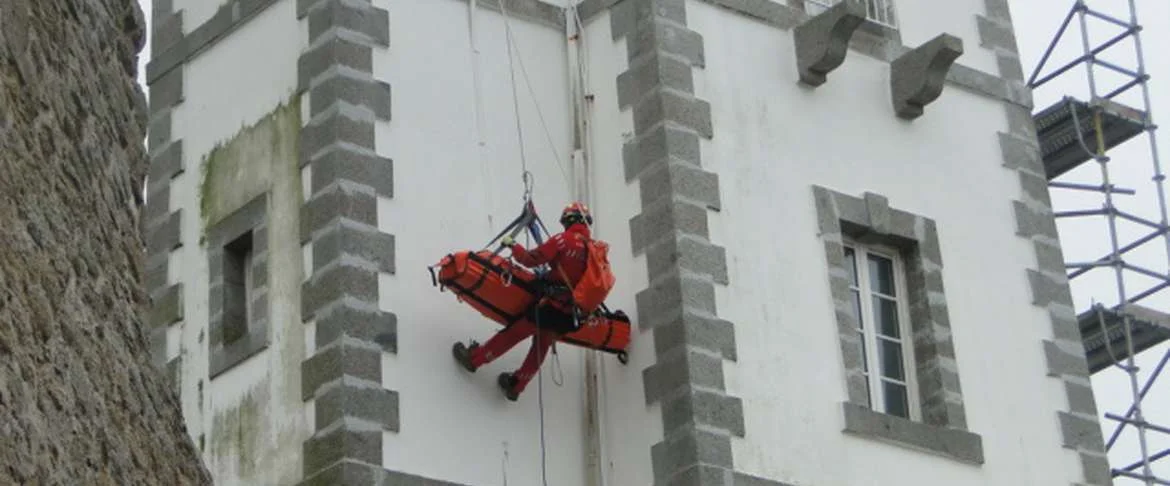 Interventions en milieu périlleux pour les marins pompiers de Brest