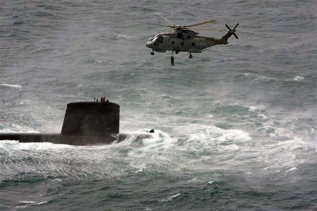 Transfert de personnel à bord de la Perle