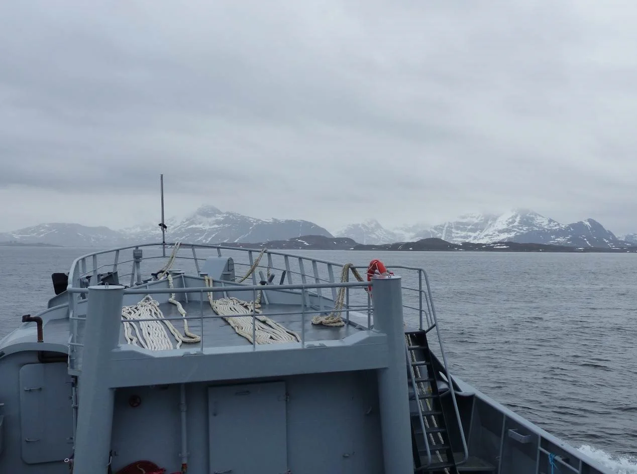 Le patrouilleur Fulmar arrive à Nuuk (Groënland)