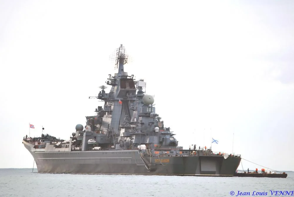 Le croiseur nucléaire russe Pierre le Grand à Toulon