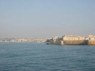 L'entrée du port de Syracuse
